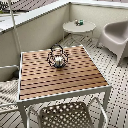 Mit Kleiner Dachterrasse / App. Wald Bytilly Lejlighed *