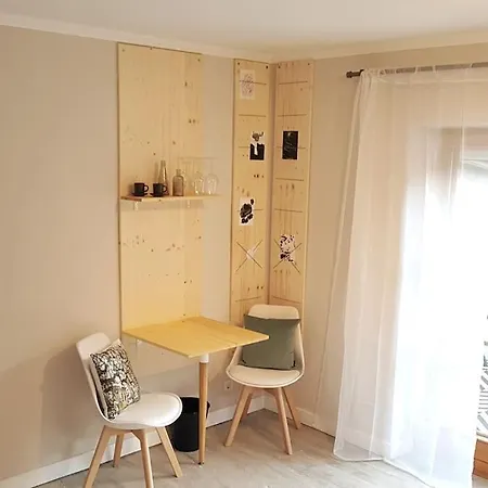 Appartement Wald Bytilly - Gemuetliches Mit Kleiner Dachterrasse, Waldrandlage & Parkplatz Nahe Velden Und Woerthersee Velden am Wörthersee