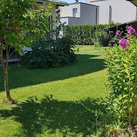 Mit Kleiner Dachterrasse / App. Wald Bytilly Lejlighed
