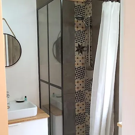 Wald Bytilly - Gemuetliches Mit Kleiner Dachterrasse, Waldrandlage & Parkplatz Nahe Velden Und Woerthersee